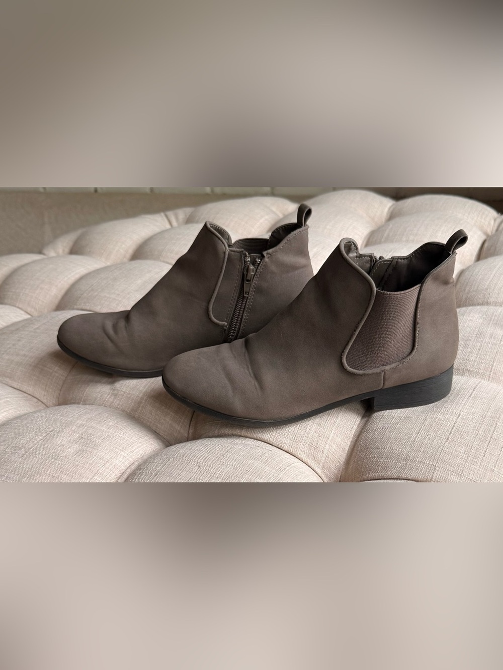 Women’s Chelsea Ankle Boots